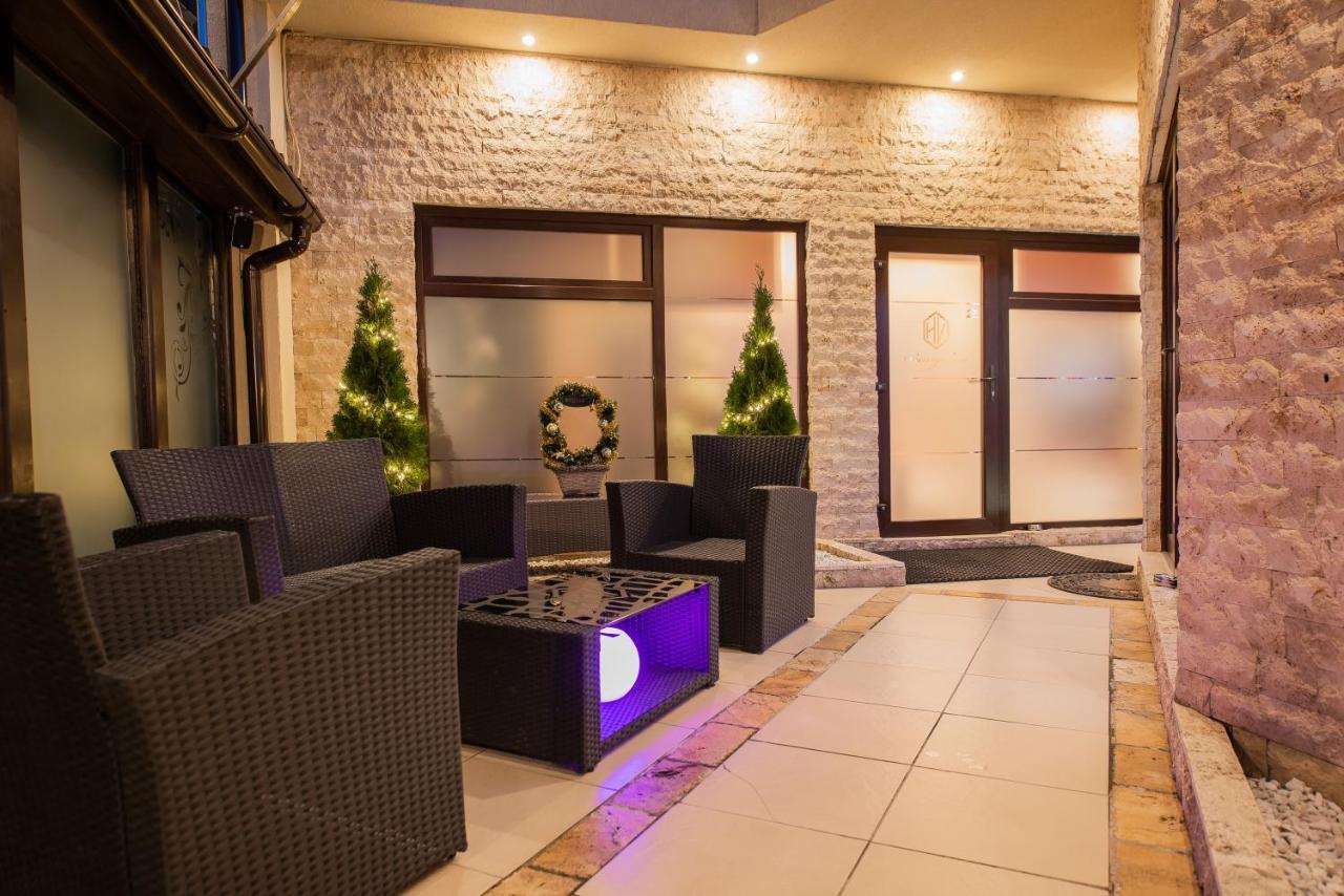 H & V Residence - Diamond Bungalow Apartment アラド エクステリア 写真