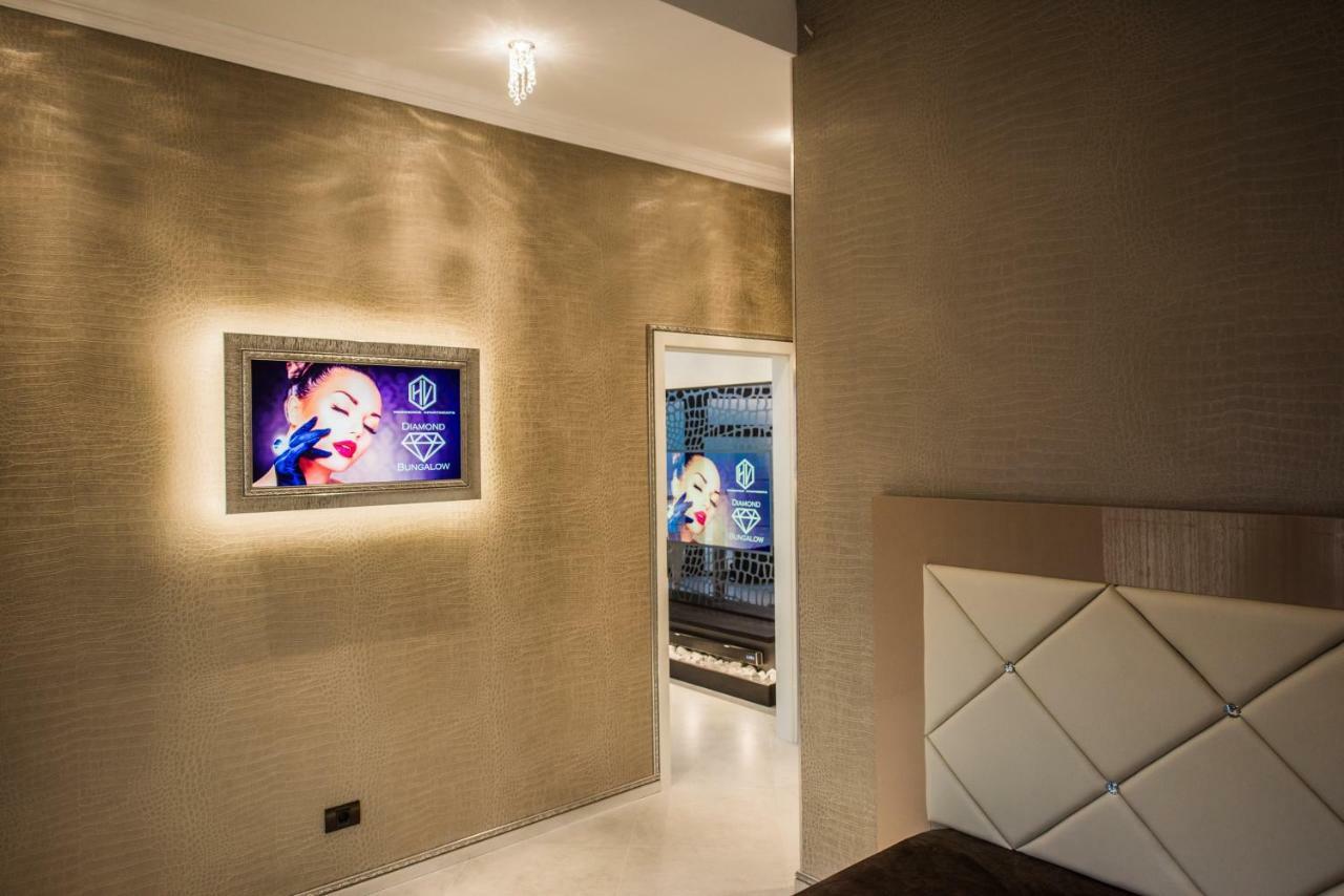 H & V Residence - Diamond Bungalow Apartment アラド エクステリア 写真